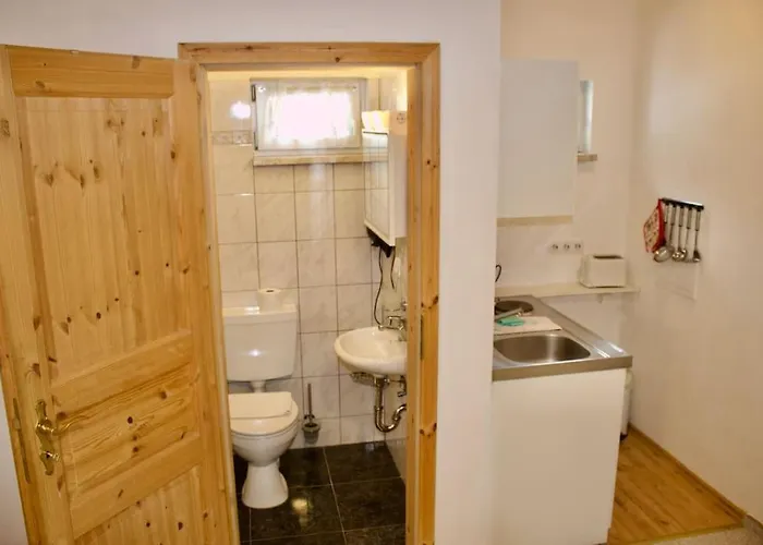 Gemuetlicher Gartenbungalow *